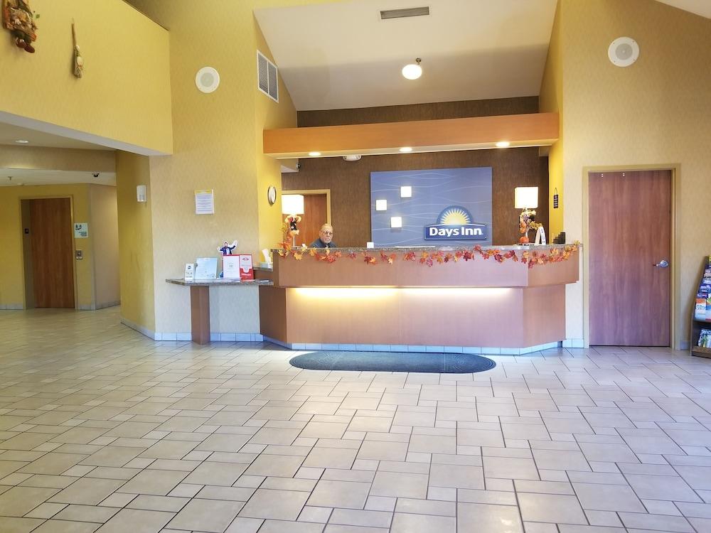 Days Inn By Wyndham Tulsa Central Ngoại thất bức ảnh