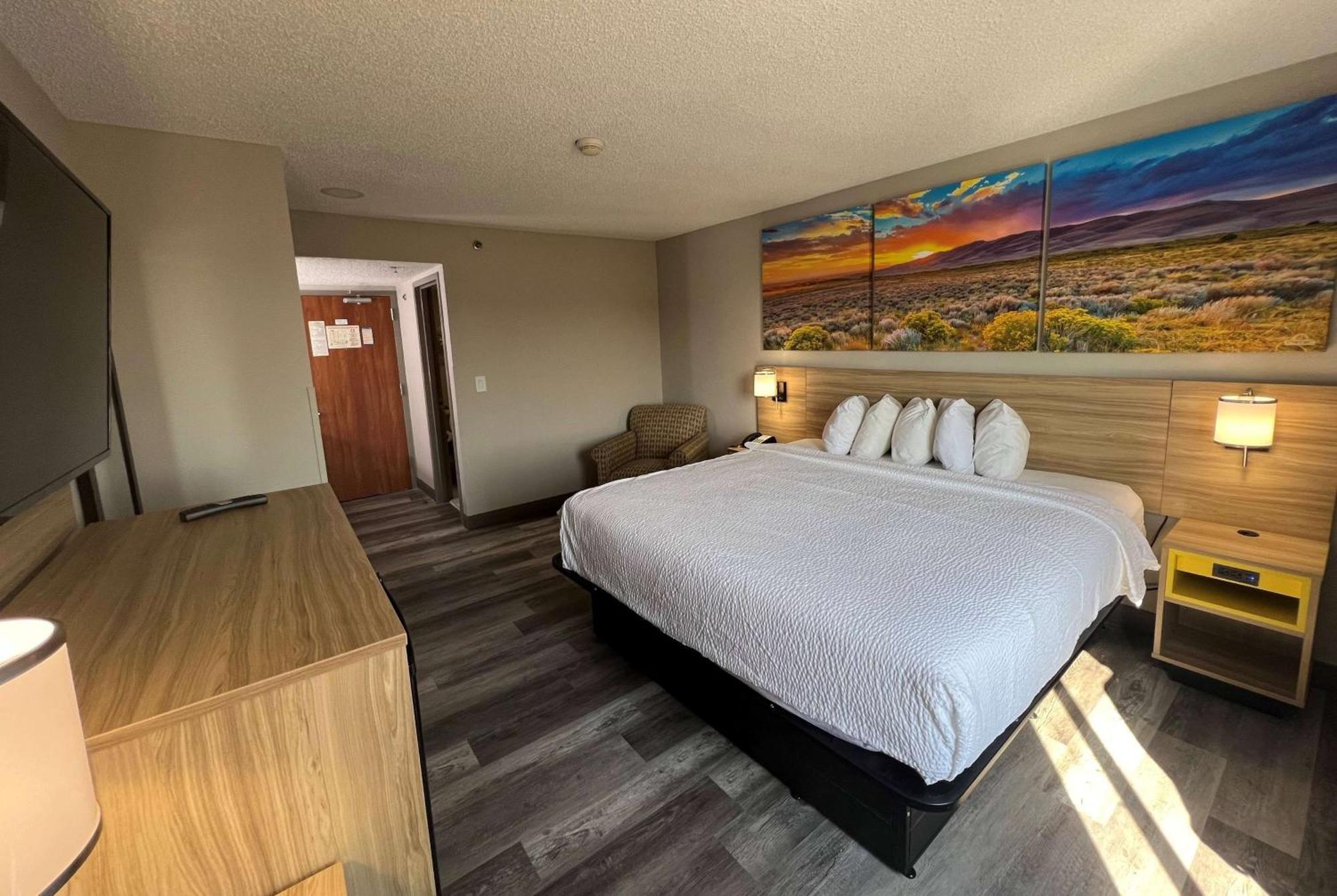 Days Inn By Wyndham Tulsa Central Ngoại thất bức ảnh