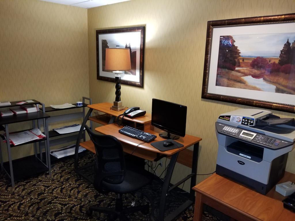 Days Inn By Wyndham Tulsa Central Ngoại thất bức ảnh