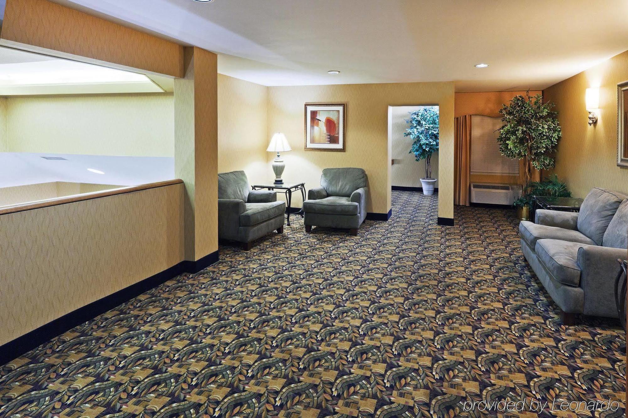 Days Inn By Wyndham Tulsa Central Ngoại thất bức ảnh