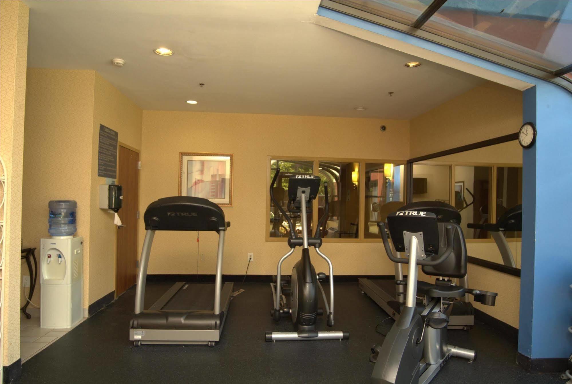 Days Inn By Wyndham Tulsa Central Ngoại thất bức ảnh